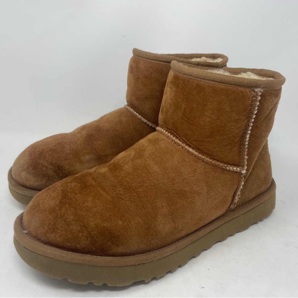 Ugg classic shirt II boots womens size 10 106222